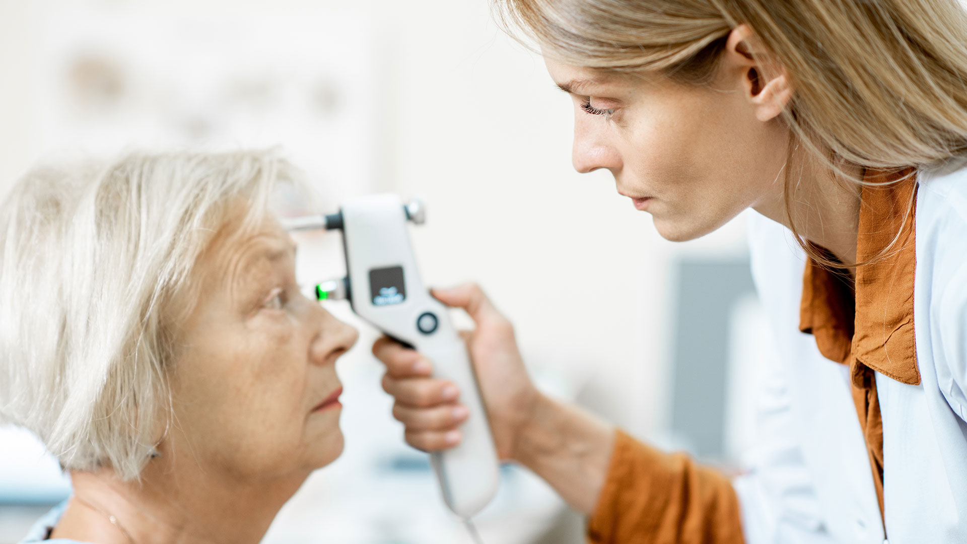 Why Is My Vision Blurry After Cataract Surgery?