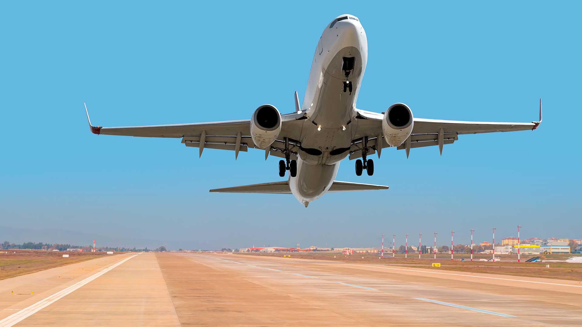 Flying After Cataract Surgery: Top London Eye Clinic Insights