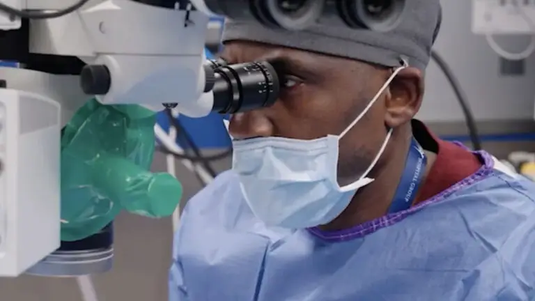 the-ophthalmologist-1